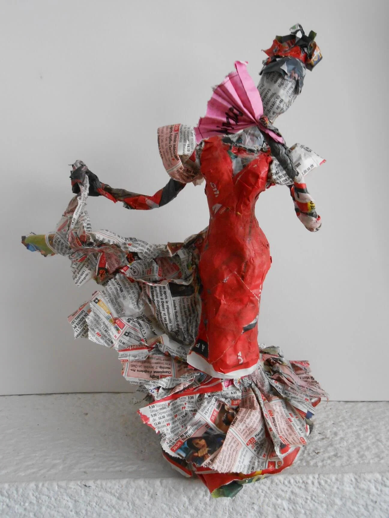 Andalouse Anilem Sch corbie papier maché sculpture mélina schoutheer